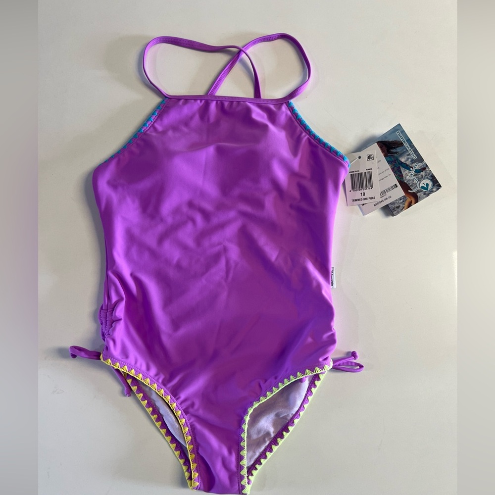 *NWT Limeapple Girls' Brooke Geo Embroidered One Piece Swimsuit Size 10